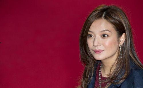 娱乐圈吃瓜直播间赵薇,直播揭秘明星幕后故事